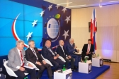 Przejdź do: EKS: W poszukiwaniu najlepszego modelu decentralizacji