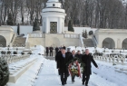Złożenie kwiatów na Cmentarzu Łyczakowskim