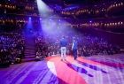 Zdjęcie przedstawia scenę w sali koncertowej ICE Kraków, na której występuje młody prelengent w ramach TEDx Kraków 2015..