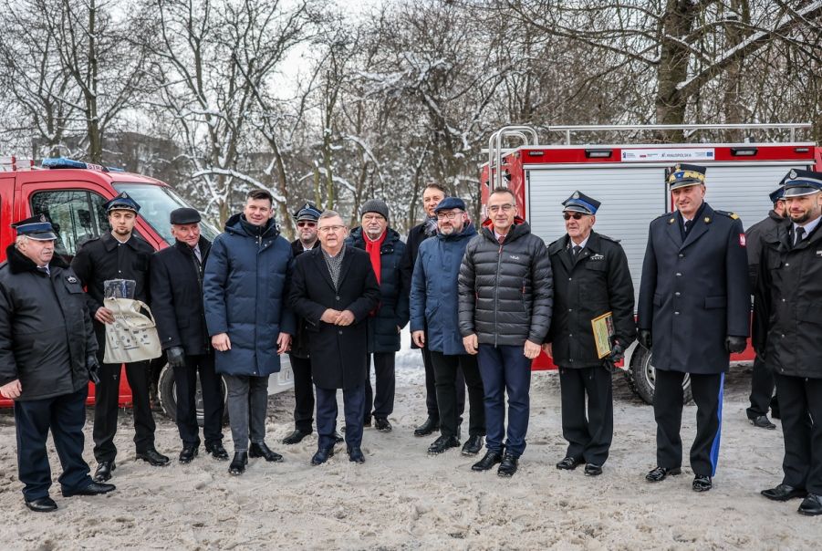 Przejdź do: 47 nowoczesnych samochodów dla małopolskich OSP 