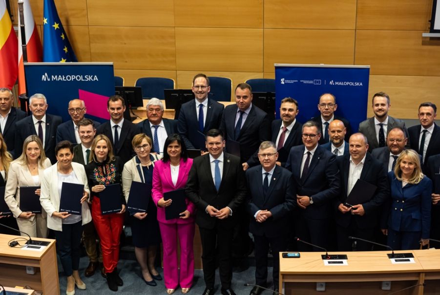 Przejdź do: Ponad 300 mln zł z Funduszy Europejskich dla mieszkańców Małopolski 