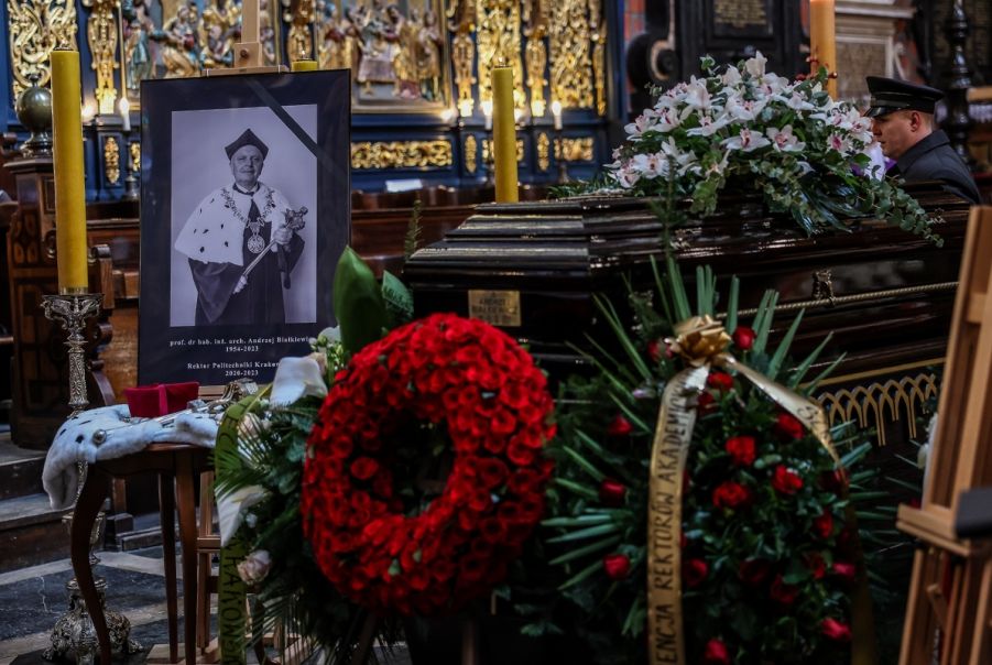 Przejdź do: Uroczyste pożegnanie prof. Andrzeja Białkiewicza 