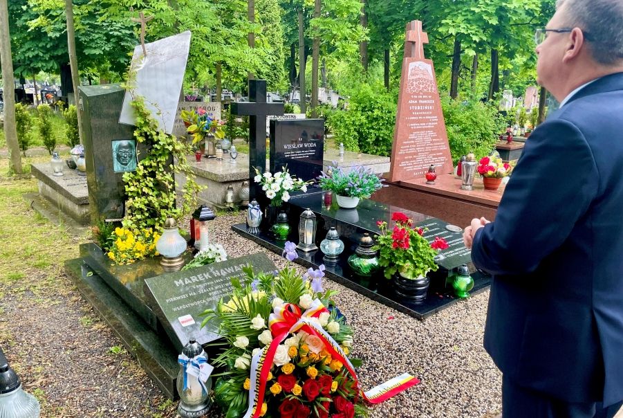 Przejdź do: 11. rocznica śmierci Marka Nawary - pierwszego marszałka Małopolski 