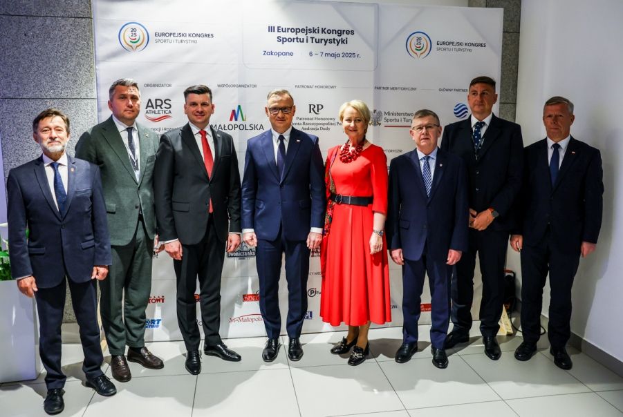 Przejdź do: W Zakopanem rozpoczyna się III Europejski Kongres Sportu i Turystyki z udziałem Prezydenta RP Andrzeja Dudy 