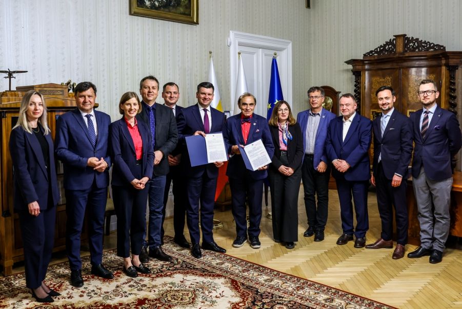 Przejdź do: Małopolska pierwszym regionem współpracującym z Poland in Silicon Valley Center w Dolinie Krzemowej