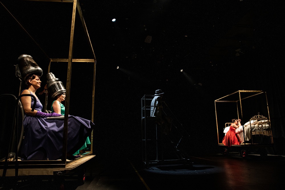 Scena ze spektaklu Teatru Witkacego