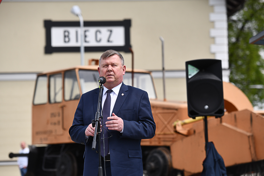 Dworzec kolejowy w Bieczu otwarty | Samorząd Województwa Małopolskiego